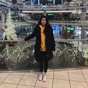 Meet your Posher, Gina